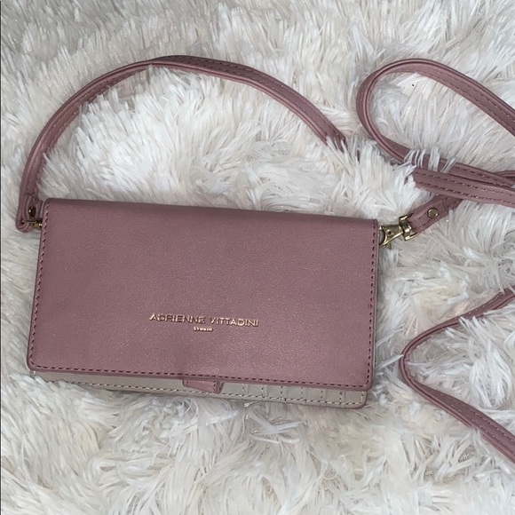 Adrienne Vittadini Handbags - 💜Mauve Adrienne vittadini crossbody wallet